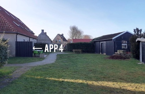 Hollum Apartment | Newly renovated apartments on large grounds