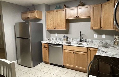 Navarre House | Newly Renovated Close to the Beach