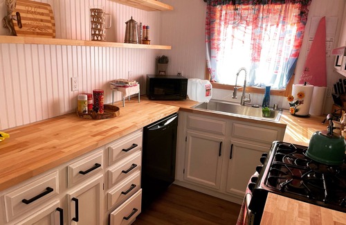 Frazier Park House | Newly Renovated Cozy House In The Mountains With An Amazing Backyard