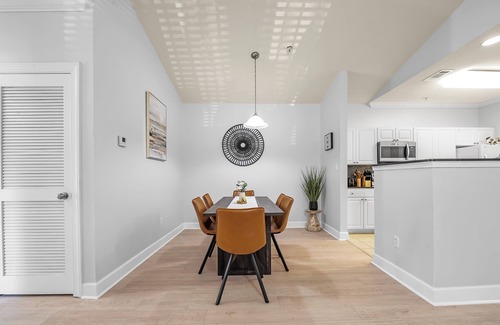 Foley Condo | Newly Renovated Condo Minutes from The Beach, OWA Water Park and Tanger Outlets