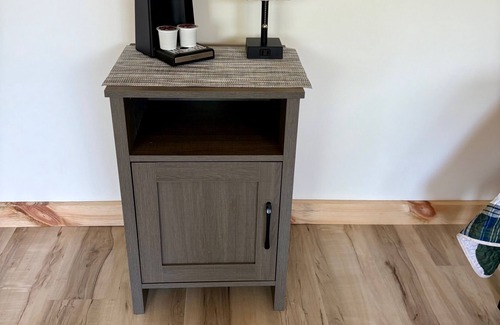 Oscoda Cabin | NEWLY RENOVATED! Cozy cabin with WiFi and AC in charming Oscoda