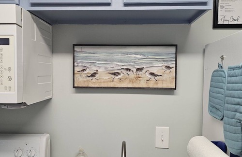 Biloxi Condo | Newly Renovated Gated Complex & Pretty Condo-Great for TDY or Beach Visitors!