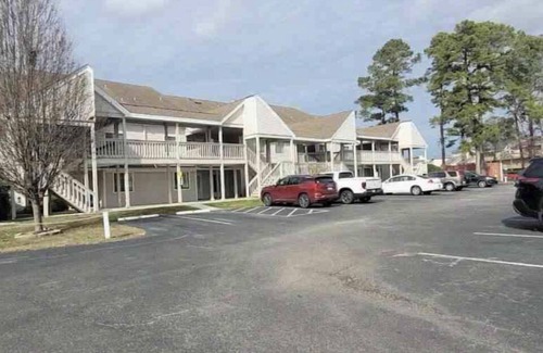 Little River Condo | Newly renovated golf condo in quiet community with pool!