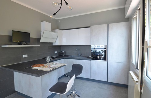 Bordighera Apartment | Newly renovated holiday flat directly on the beach