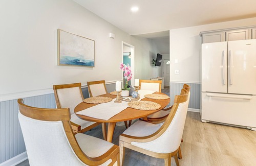 Long Beach House | Newly Renovated Home in Oak Island!