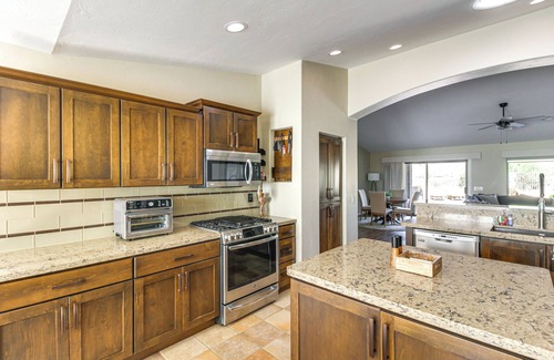 Saddlebrooke House | Newly Renovated Home w/Pool Access in Tucson!