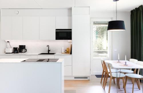 Jyvaskyla House | Newly renovated large family apartment, parking, sauna, balcony