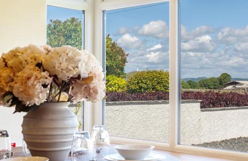 Swarthmoor House | Newly Renovated Luxury Bungalow Pass the Keys