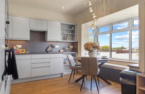 Swarthmoor House | Newly Renovated Luxury Bungalow Pass the Keys