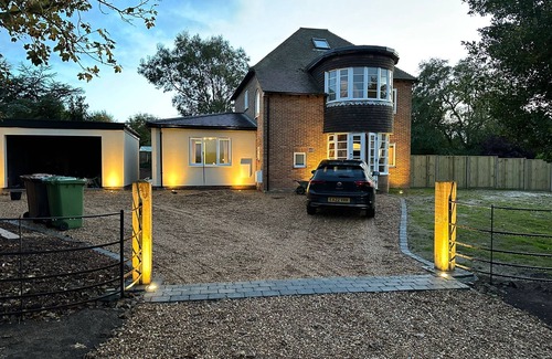 West Runton House | Newly Renovated Luxury Property between Cromer & Sheringham with Hot tub