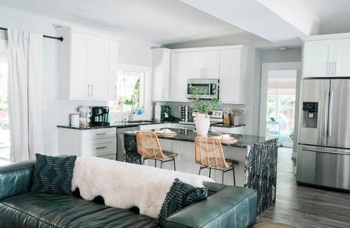 Fort Myers House | Newly Renovated Mid-Century Getaway with Pool
