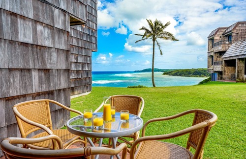 Princeville Condo | Newly Renovated, Modern Beach 70’s Surfer Vibes