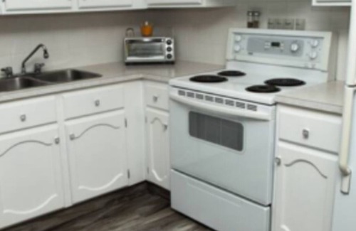 Red Deer Apartment | Newly renovated one bedroom apartment home away from home next to Bower mall.