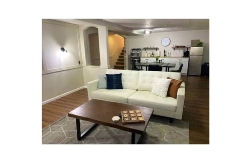 Westlake House | Newly Renovated Private Cozy & Conveniently Located