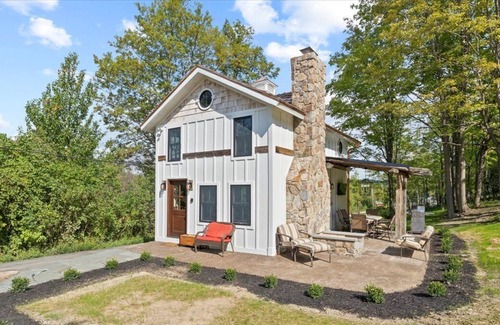 Rushville House | Newly Renovated Rustic Home at Canandaigua Lake