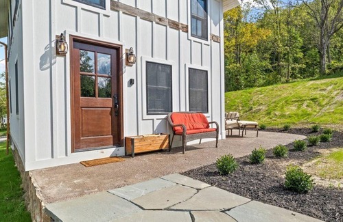 Rushville House | Newly Renovated Rustic Home at Canandaigua Lake
