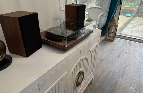 Sag Harbor Apartment | Newly Renovated Sag Harbor Beach House with Pool