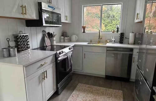 Sag Harbor Apartment | Newly Renovated Sag Harbor Beach House with Pool