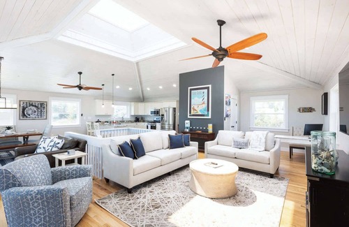 Wild Duck Dunes House | Newly Renovated Semi-Oceanfront Duck Home w/Pool