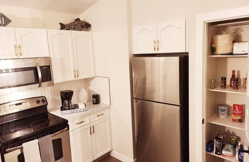 Sylvan Lake House | Newly renovated Suites by a park and close to Beach!