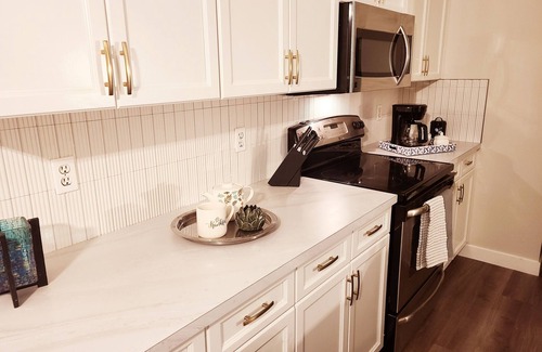 Sylvan Lake House | Newly renovated Suites by a park and close to Beach!