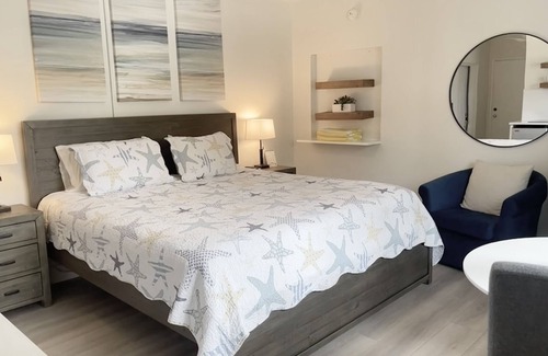 Deerfield Beach Resort | Newly Renovated Studio Near Beach