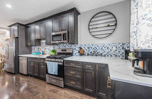 Downtown Baltimore House | Newly renovated well furnished 4-bedroom townhome near Camden Yard in Baltimore