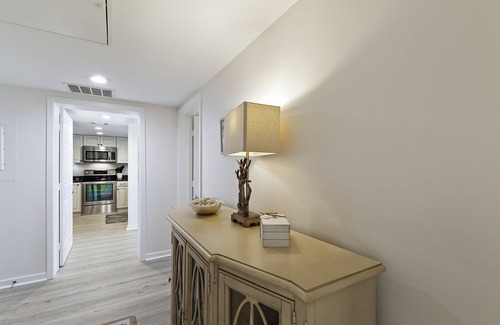 South Beach Villa | Newly updated villa with pool access & stunning views of the Calibogue Sound!