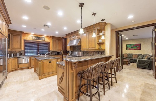 Shady Banks House | NEWLY UPDATED Luxurious Gated Private Waterfront Estate 7000 SF Quiet Tranquil