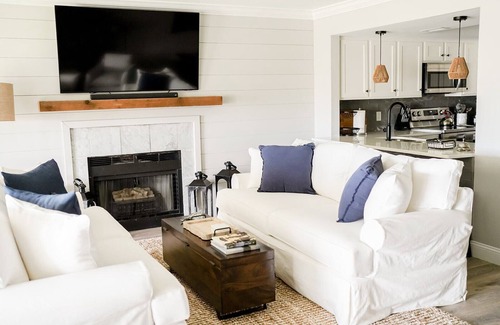 Saint Simons Heights Condo | Newly updated townhome with marsh views, sleeps 8!