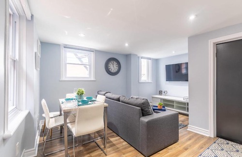 Centretown West Apartment | Newly Upgraded Pet-Friendly Apartment