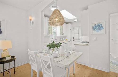West Newport House | Newport Cottages A & B
