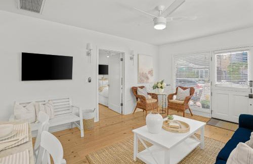 West Newport House | Newport Cottages A & B