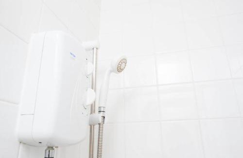 Newport Apartment | Newport house sleeps 9 - Mycityhaven