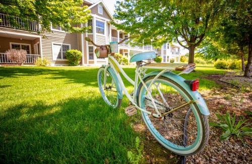 Egg Harbor Resort | Newport Resort