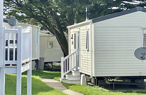 Newquay Ski Chalet | Newquay Bay Resort, Sandy Toes - Pet Friendly
