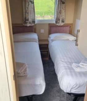 Newquay Resort | Newquay Caravan, Newquay Bay Resort Jetts View 104