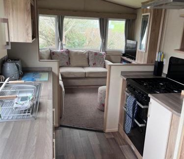 Newquay Resort | Newquay Caravan, Newquay Bay Resort Jetts View 104