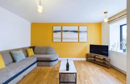 Newquay House | Newquay Entire House