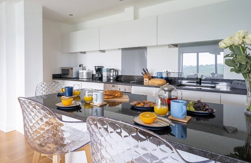 Newquay Cottage | NEWQUAY FISTRAL BEACH VIEW, family friendly in Newquay
