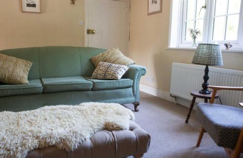 Plumpton Green House | Newstead Farmhouse
