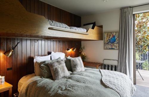 Akaroa Bed & Breakfast | Newton Heights