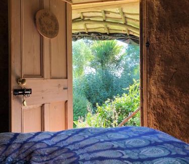 Sancreed Ski Chalet | Neyth Round House