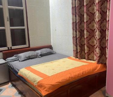 Quang Yen House | Nhà Nghỉ Hùng Ngà