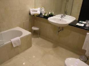 Coimbra City Centre Hotel | NH Coimbra Dona Ines
