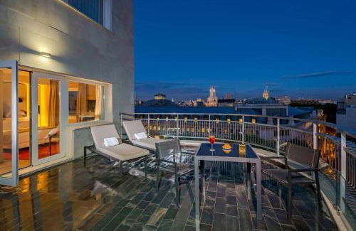 Cortes Hotel | NH Collection Madrid Suecia