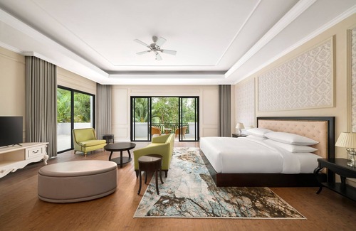Nha Trang Resort | Nha Trang Marriott Resort & Spa, Hon Tre Island