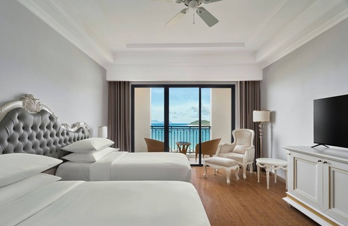Nha Trang Resort | Nha Trang Marriott Resort & Spa, Hon Tre Island