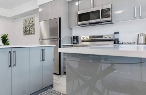 Niagara Falls Condo | Niagara Home 4 Mins To Falls, Free parking