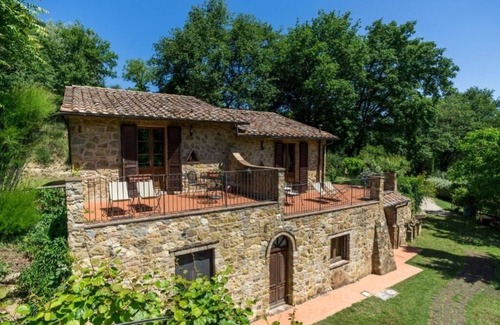 Montepulciano Apartment | Nibbiano Farmhouse: Relax and Nature in Tuscany